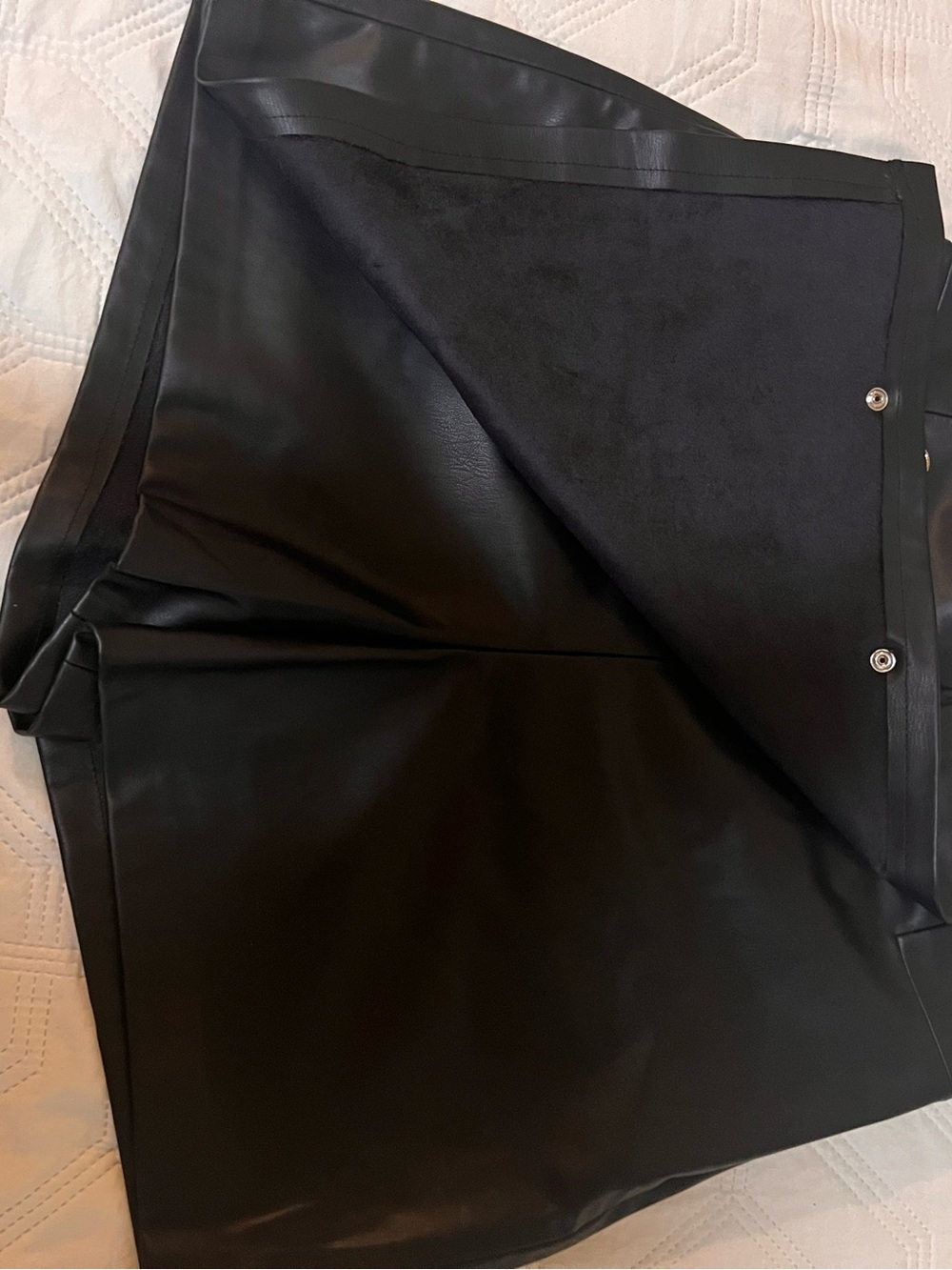 Zara Faux Leather Gold Button skirt/shorts (L) - Picture 3 of 8